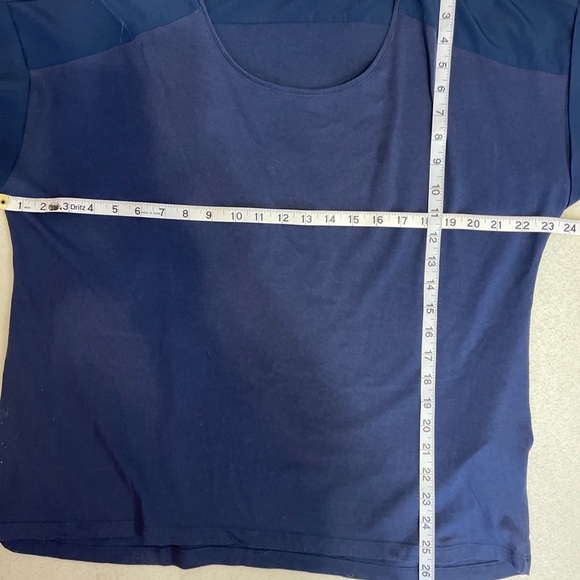 Chico’s dark blue short sleeve blouse with cuffed sleeves size 3. - Picture 5 of 5